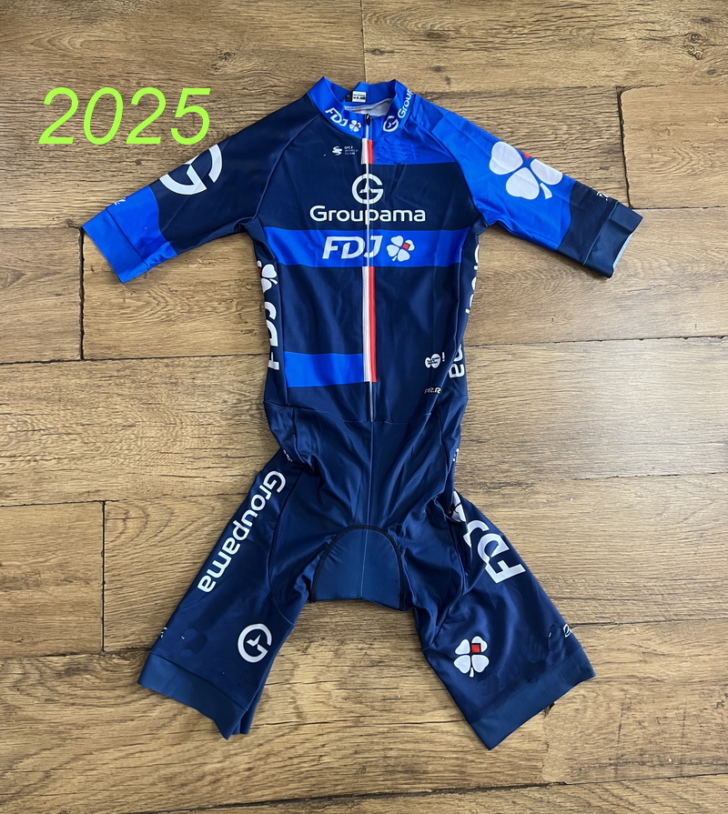 LAZER KESİM Skinsuit 2026 2025 - Cycling Community incelemesi ve fiyatı